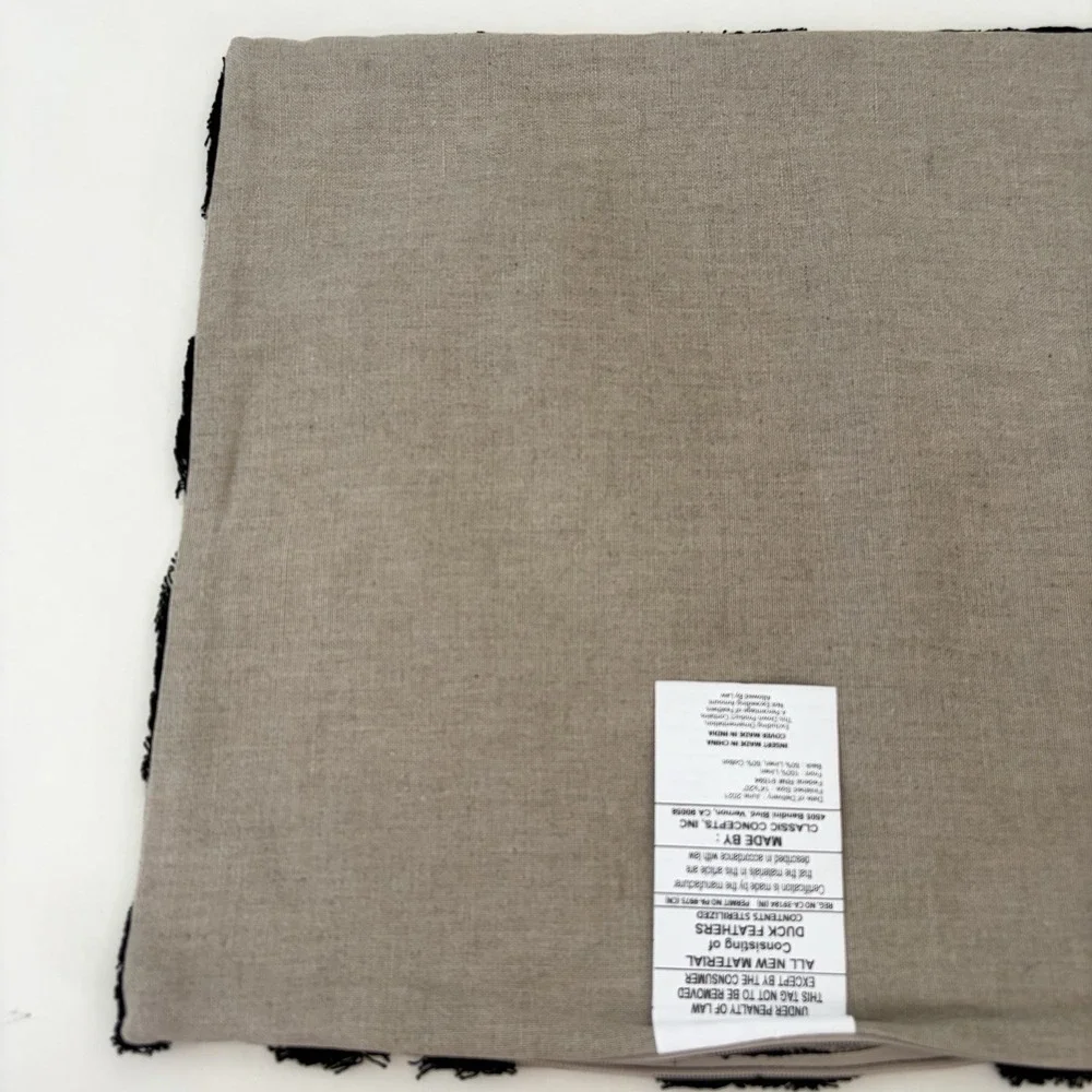 Pottery Barn Villa Cannon Diamond Textured Lumbar  14 x‎ 20 Pillow Cover Black